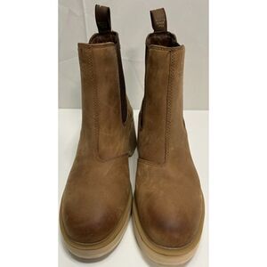 Sorel Hi-Line Heel Chelsea boot in waterproof umber-colored leather Size 9.